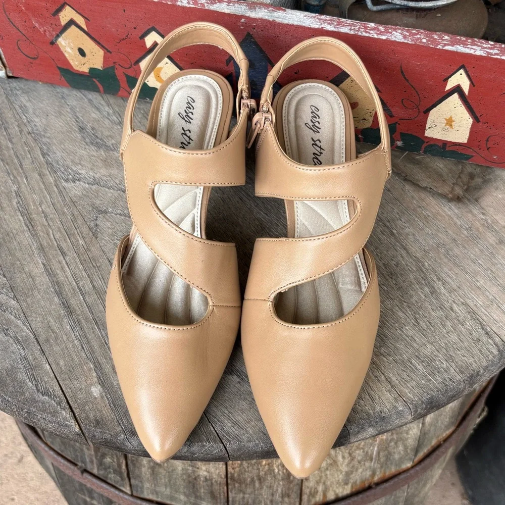 Easy Street Venue‎ Asymmetrical Tan Heels